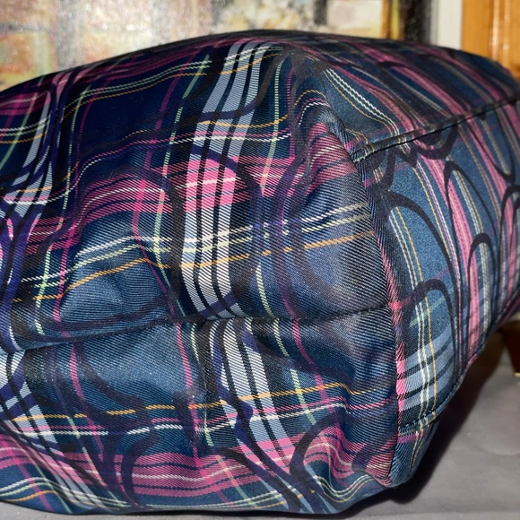 Coach Signature Tartan Plaid Tote – Style F20109 - Picture 6 of 11